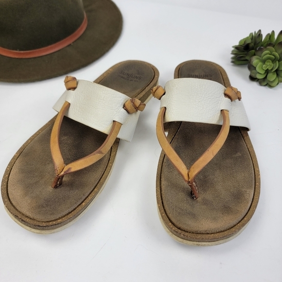 Sunjuns Shannon Flat Sandal - Picture 5 of 12